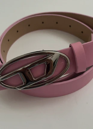 Cintura rosa con fibbia senza graffi, marque: y2k, état: Neuf sans étiquette, taille: 105 cm, 13,99 €, 15,39 € Protection acheteurs incluse