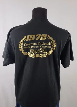 T-shirt vintage noir doré Emerson Fittipaldi 1972 Type 72 Hanes Beefy-T racing F1 rétro L, marque: American Vintage, état: Très bon état, taille: L, 25,00 €, 26,95 € Protection acheteurs (Pro) incluse