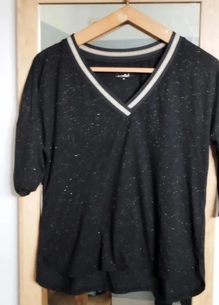 Joli haut noir a paillettes, marke: Camaïeu, zustand: Sehr gut, größe: S / 36 / 8, 8,00 €, 9,10 € inklusive Vinted-Käuferschutz