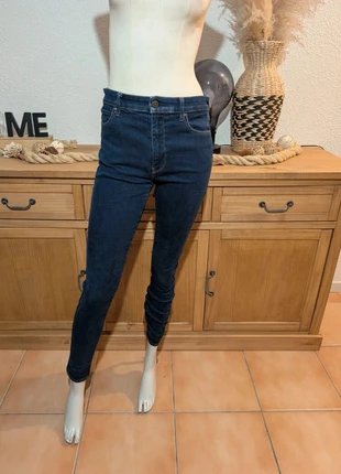 Jean Uniqlo, marca: Uniqlo, estado: Muito bom, tamanho: S / 36 / 8, €15.00, €16.45 inclui Proteção do Comprador Pro