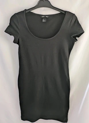 Petite robe noire – H&M – Taille S, merk: H&M, staat: Heel goed, maat: S / 36 / 8, € 5,00, € 5,95 inclusief Kopersbescherming