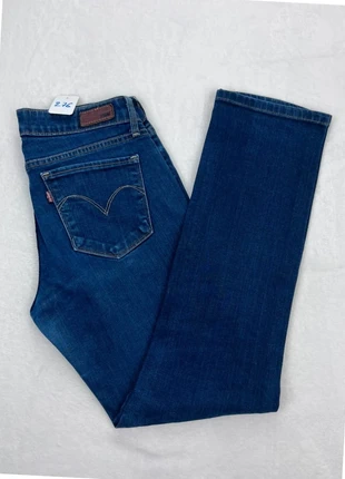 Jeans levis femme coupe droite W28 L32 FR36, merk: Levi's, staat: Heel goed, maat: S / 36 / 8, € 13,00, € 14,35 inclusief Kopersbescherming Pro