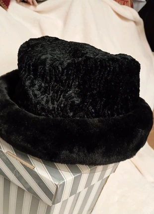 Winter Hat, condition: Very good, size: One size, £4.00, £4.90 includes Buyer Protection Pro