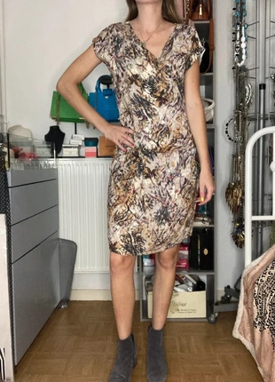 Robe manches courtes automne à motifs Elora taille 38 en très bon état, brand: ELORA, condizioni: Ottime, taglia: M / IT 42 / EU 38, €27.00, €29.05 include la Protezione acquisti