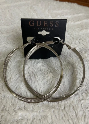 Guess hoop earrings 💎, marke: GUESS, zustand: Neu, mit Etikett, 7,00 €, 8,05 € inklusive Vinted-Käuferschutz