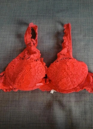 Soutien-gorge rouge femme, marca: Rougegorge, estado: Muy bueno, tamaño: 85A y AA, 3,00 €, 3,85 € Protección al comprador incluida