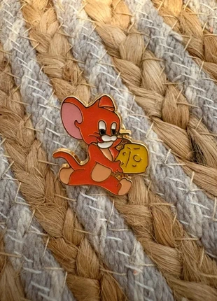Pins Tom et Jerry 🐱🐭, marca: Tom and Jerry, estado: Muito bom, €4.00, €4.90 inclui Proteção do Comprador Pro