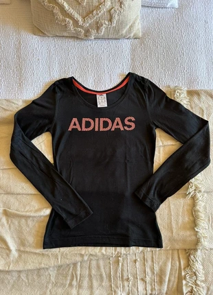 T-shirt à manches longues noir Adidas, marque: adidas, état: Très bon état, taille: XXS / 32 / 4, 15,00 €, 16,45 € Protection acheteurs incluse