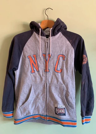 Felpa Vintage con Cappuccio e Cerniera Intera NYC Hardwood Classics NBA - Champion - Taglia L, marke: Champion, zustand: Zufriedenstellend, größe: L, 12,00 €, 13,30 € inklusive Vinted-Käuferschutz