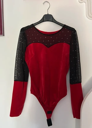 Body a maniche lunghe, brand: Made In Italy, condizioni: Nuovo senza cartellino, taglia: S / IT 40 / EU 36, €2.80, €3.64 include la Protezione acquisti