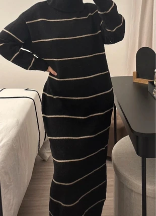 Robe pull longue Mango, noire à rayures, taille S, brand: Mango, condition: Very good, size: S / 36 / 8, €8.00, €9.10 includes Buyer Protection