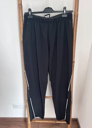 Jogging kiprun, marque: Kiprun, état: Très bon état, taille: L, 8,00 €, 9,10 € Protection acheteurs incluse