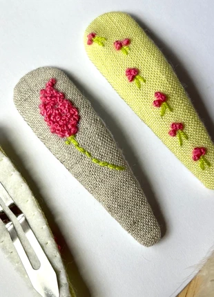 🇫🇷 4 Hair clips, embroidery, yellow, pink, accessories, baby accessories, vintage look , barettes, marque: Fait Main, état: Neuf sans étiquette, 7,50 €, 8,58 € Protection acheteurs incluse