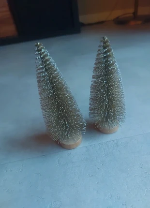 2 kerstboompjes goud, marque: kerst, état: Très bon état, 2,00 €, 2,80 € Protection acheteurs incluse