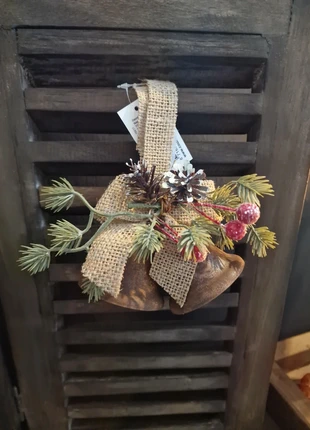 Decoratieve hanger jutte met rustieke roest bellen, merk: vanEtje Stoer wonen Collectie, staat: Heel goed, € 8,95, € 10,10 inclusief Kopersbescherming