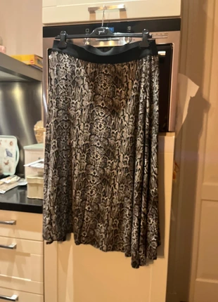 Trend one, merk: Trend, staat: Heel goed, maat: XXL / 44 / 16, € 6,00, € 7,00 inclusief Kopersbescherming