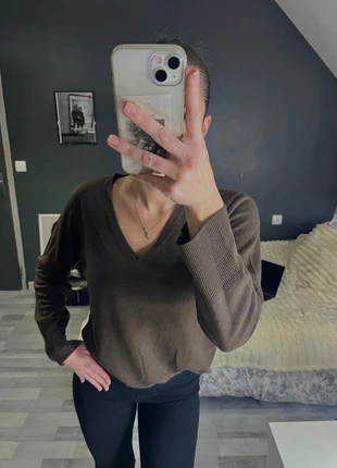 Pull col V marron vintage, brand: Vintage, condizioni: Buone, taglia: M / IT 42 / EU 38, €4.00, €4.90 include la Protezione acquisti