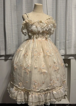 Elegant Floral Embroidery Lolita Dress (Size M), marque: Lolita, état: Très bon état, taille: M / 38 / 10, 52,88 €, 56,22 € Protection acheteurs incluse