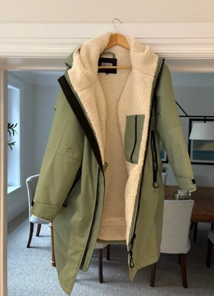 Beach bum mint green dry robe, brand: Excellent, condition: New without tags, size: 2 / XS, $27.80, $29.89 includes Buyer Protection