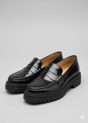 Mocassins Noirs Vernis Sézane Semelle Crantée Épaisse T. 36, marque: Sézane, état: Très bon état, taille: 36, 125,00 €, 131,95 € Protection acheteurs incluse