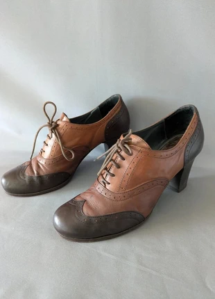 Escarpins alberto fermani marron cuir pointure 39 talon 7 cm, merk: Alberto Fermani, staat: Goed, maat: 39, € 21,00, € 22,75 inclusief Kopersbescherming Pro