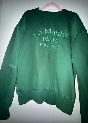 Sweat vert Stradivarius à écriture « le marais », marque: Stradivarius, état: Très bon état, taille: M / 38 / 10, 9,00 €, 10,15 € Protection acheteurs incluse