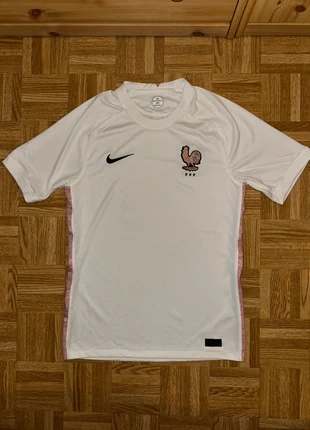 Maillot Nike équipe de France féminine extérieur Euro UEFA 2022, brand: Nike, condizioni: Nuovo senza cartellino, taglia: S, €10.00, €11.20 include la Protezione acquisti