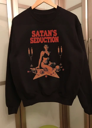 Round neck sweater Satan's Seduction rock metal, marque: satasweat, état: Très bon état, taille: L, 24,95 €, 26,90 € Protection acheteurs (Pro) incluse