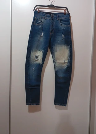 Jeans uomo Drizzle taglia 42 slim fit strappati, marke: Drizzle, zustand: Sehr gut, größe: W32 | DE 48, 16,00 €, 17,50 € inklusive Vinted-Käuferschutz