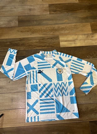 Maillot Manchester city puma taille m, marque: Puma, état: Très bon état, taille: M, 16,00 €, 17,50 € Protection acheteurs incluse
