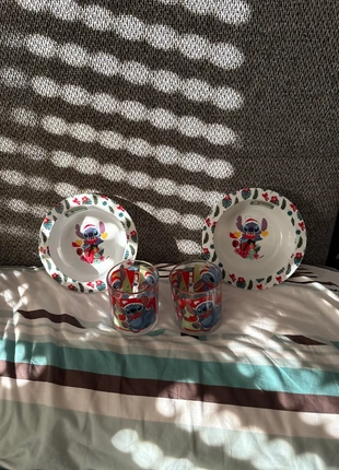 Assiette et verre Stitch, brand: Stitch, condizioni: Nuovo con cartellino, taglia: Taglia unica, €8.00, €9.10 include la Protezione acquisti Pro