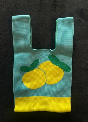 Joli sac tricoté, tout neuf, marque: Fait Main, état: Neuf sans étiquette, 7,00 €, 8,05 € Protection acheteurs incluse