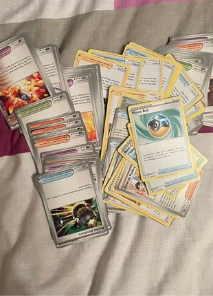 Pokémon - Lot de 100 cartes Pokémon dresseurs - Françaises et officielles, marque: Pokémon, état: Neuf sans étiquette, 15,00 €, 16,45 € Protection acheteurs incluse