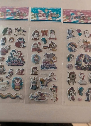 Stickers licorne 3D neuf, merk: Stickers, staat: Nieuw zonder prijskaartje, maat: 6 jaar / 116 cm, € 1,00, € 1,75 inclusief Kopersbescherming