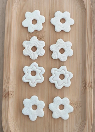 Grandes fleurs pampilles interchangeables en polymère pour créoles, brand: FIMO, condition: Very good, €4.00, €4.90 includes Buyer Protection Pro