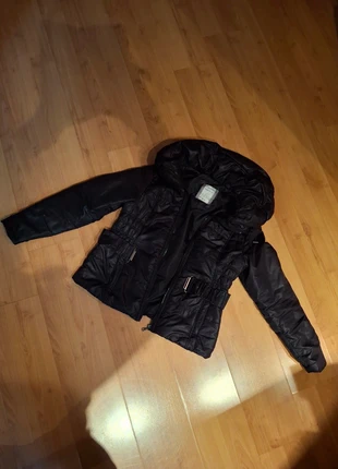 🌸 belle doudoune/veste matelassée col montant taille 42 xl Kiabi, marque: Kiabi, état: Très bon état, taille: XL / 42 / 14, 14,00 €, 15,40 € Protection acheteurs incluse