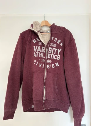Grosse veste bordeaux, brand: Varsity, condizioni: Ottime, taglia: XL / IT 46 / EU 42, €13.00, €14.35 include la Protezione acquisti