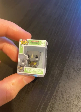Funko bitty POP Rocksteady - Tortues Ninja - collector n°143, marke: Funko, zustand: Neu, mit Etikett, größe: Einheitsgröße, 3,99 €, 4,89 € inklusive Vinted-Käuferschutz