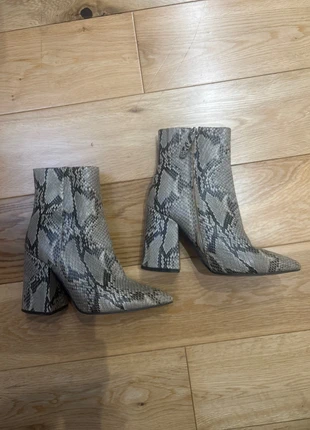Snake skin ankle boot, brand: Alias Mae, condition: Very good, size: 6, £25.00, £26.95 includes Buyer Protection