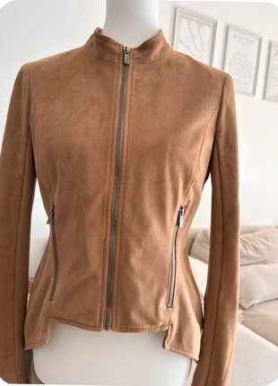 Veste Bcbgmaxazria Simili-Daim taille M Camel/Cognac Style Biker/Motard, marke: BCBGMAXAZRIA, zustand: Gut, größe: M / 38 / 10, 22,00 €, 23,80 € beinhaltet Vinted-Käuferschutz Pro