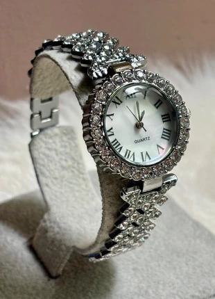 Montre à quartz femme, brand: Quartz, condizioni: Nuovo senza cartellino, taglia: Taglia unica, €12.00, €13.30 include la Protezione acquisti