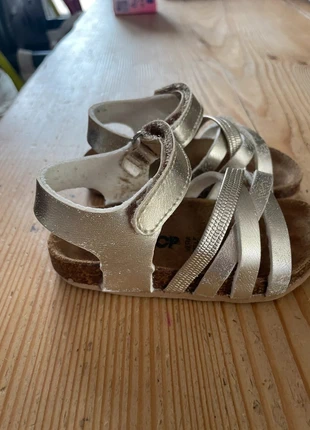 Sandales bébé dorées GEXTOP en cuir véritable, brand: Geox, condizioni: Ottime, taglia: 20, €8.00, €9.10 include la Protezione acquisti