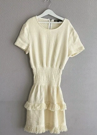 MAJE Robe crème texturée avec franges, marque: Maje, état: Neuf sans étiquette, taille: XS / 34 / 6, 52,00 €, 55,30 € Protection acheteurs incluse