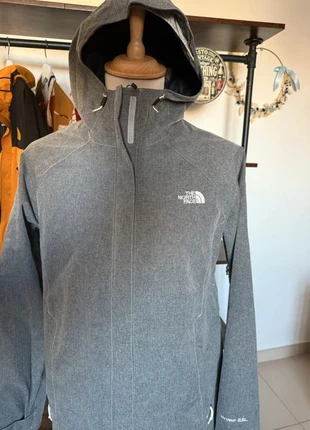 The north face veste hyvent 2.5L femme L, brand: The North Face, condizioni: Ottime, taglia: L / IT 44 / EU 40, €57.00, €60.55 include la Protezione acquisti