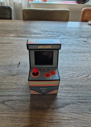 Retro arcade game, marque: Originals, état: Très bon état, taille: 3 ans / 98 cm, 4,00 €, 4,90 € Protection acheteurs incluse
