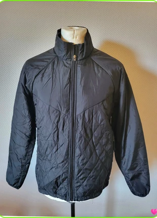 Magnifique doudoune fine Nike taille S Ref 17IT598, marque: Nike, état: Très bon état, taille: S / 36 / 8, 8,30 €, 9,42 € Protection acheteurs incluse