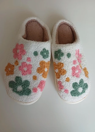 Pantofole invernali con fiori, marque: pantofole, état: Neuf sans étiquette, taille: 41, 10,50 €, 11,73 € Protection acheteurs incluse