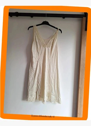 Robe de nuit blanche – Taille 42 – Vintage – Très bon état – 3€, état: Très bon état, taille: XL / 42 / 14, 6,00 €, 7,00 € Protection acheteurs (Pro) incluse