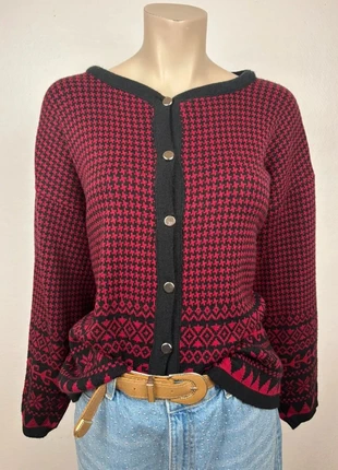 Vintage Red & Black Nordic Knit Cardigan – Fair Isle Pattern Button-Up Size M Woman, marke: Vintage Dressing, zustand: Sehr gut, größe: M / 38 / 10, 14,90 €, 16,35 € inklusive Vinted-Käuferschutz