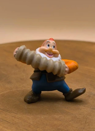 Figurine Joyeux Blanche Neige et les 7 nains Disney, merk: Disney, staat: Heel goed, maat: Universeel, € 1,50, € 2,28 inclusief Kopersbescherming Pro